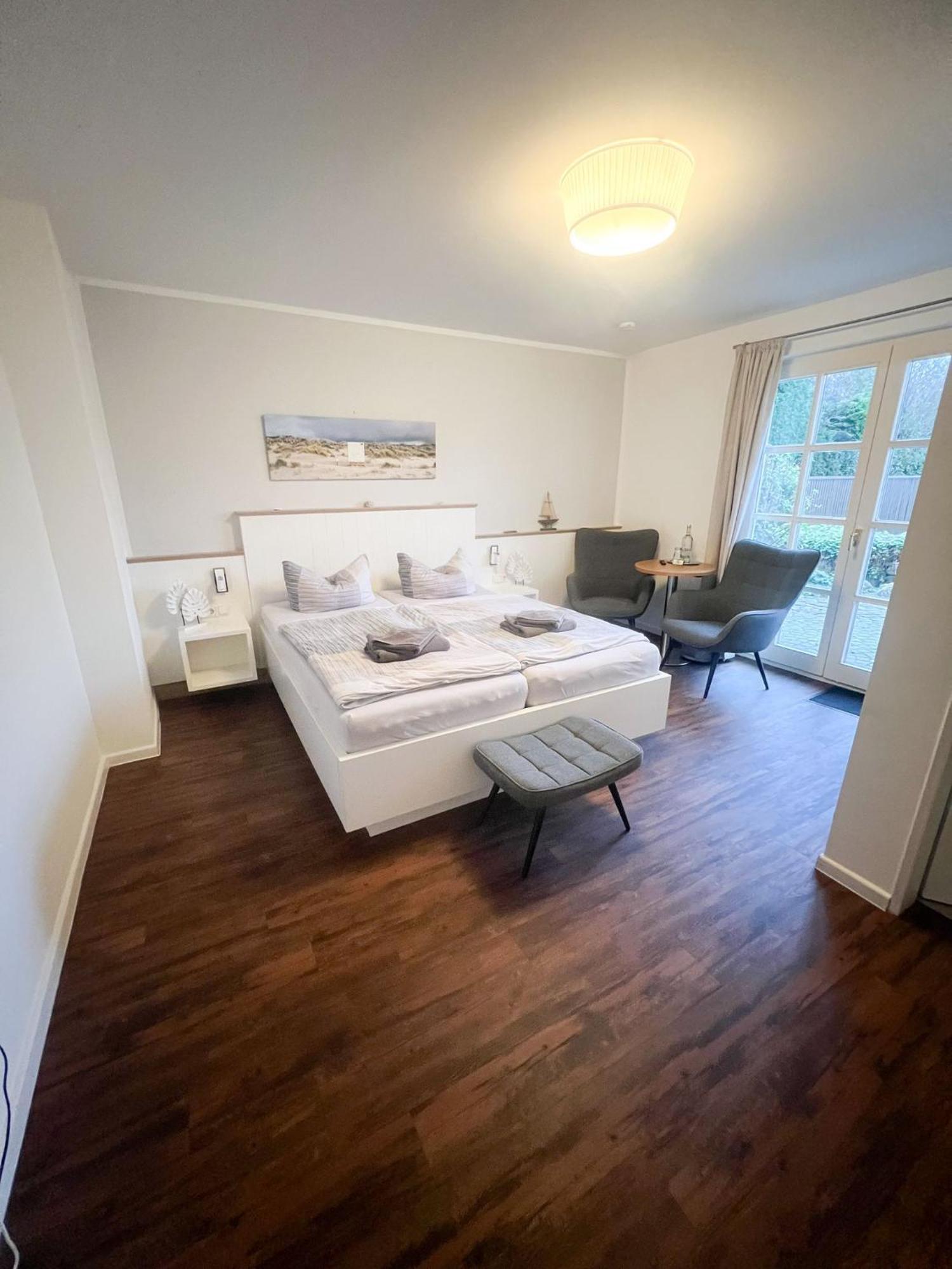 Hotel Garni Seeluft Buesum 外观 照片